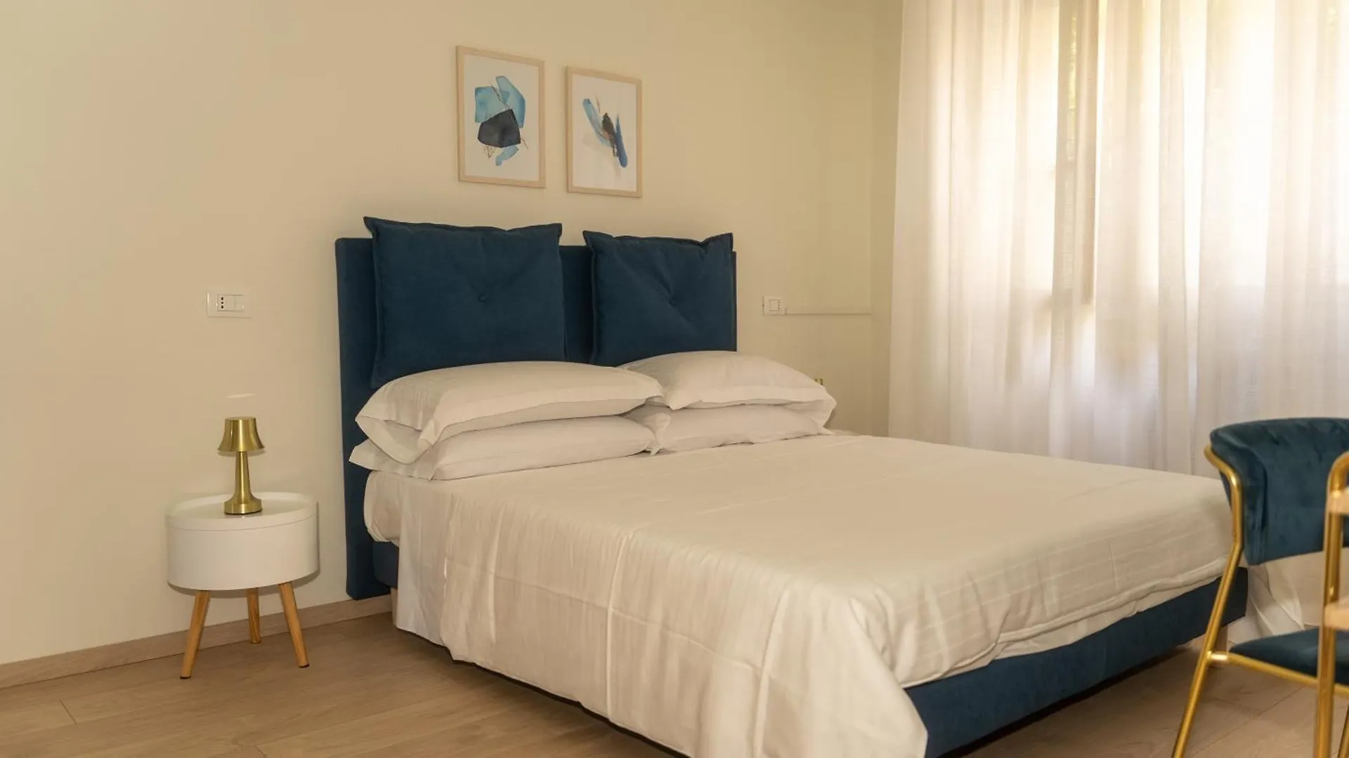 Hotel Eden Toscolano Maderno 3*,  Italy