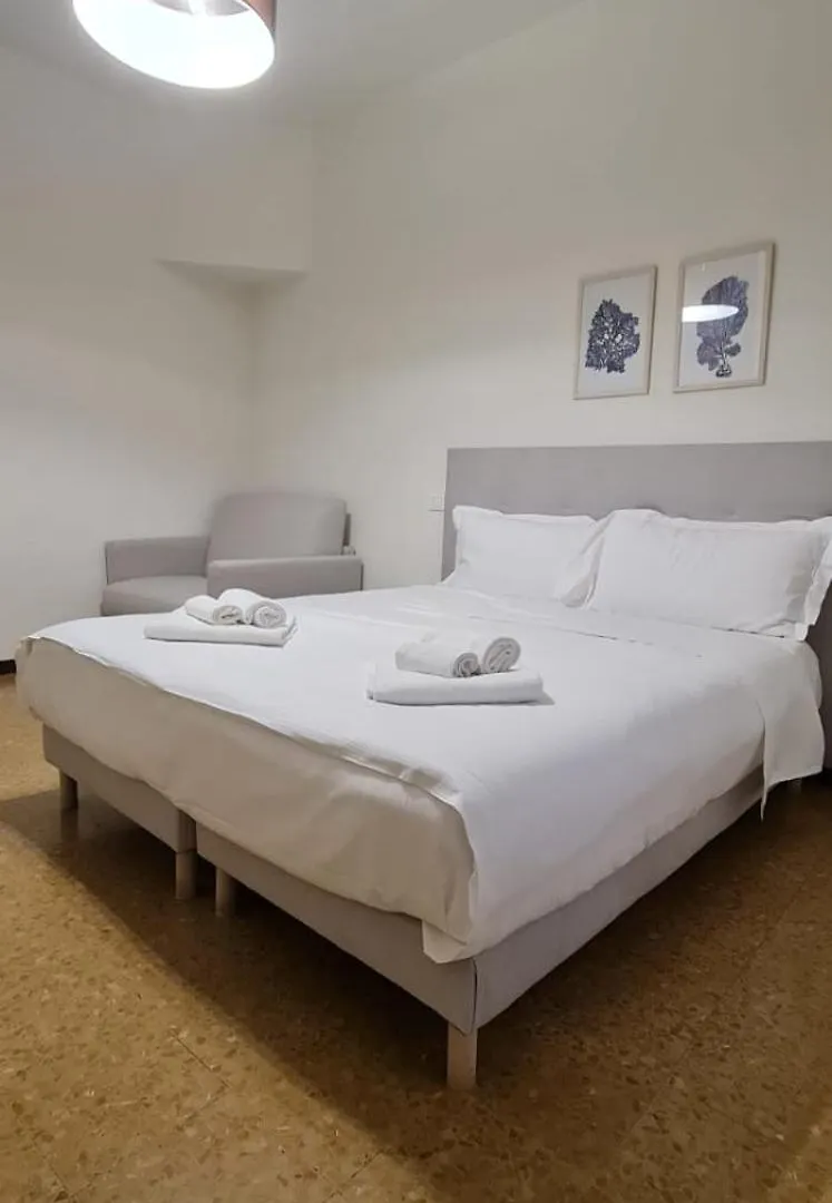 Hotel Eden Toscolano Maderno 3*,  Italy